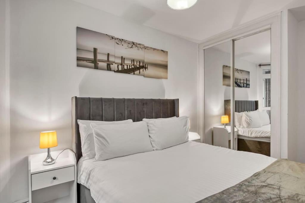 Апартаменты Peaceful 2-Bed South Bank Лондон Экстерьер фото